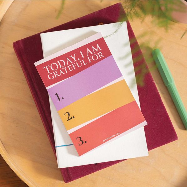 Good Tuesday Daily Gratitude Pad | Book Nook | A6